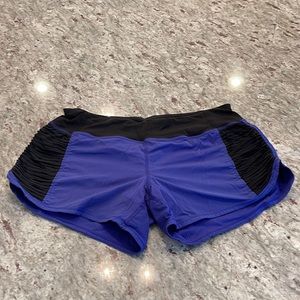 Lululemon running shorts with pockets